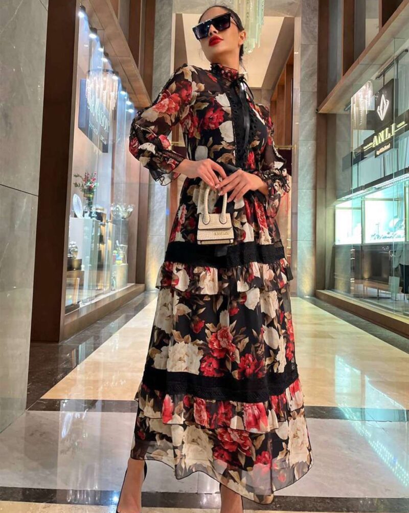 שמלה צנועה פרחוני