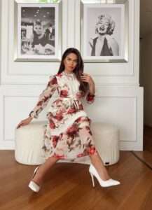 שמלות צנועת לנשים