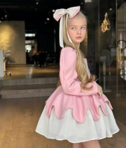 שמלת 🎀 שמלות ילדות לאירועים 2025 – כל מה שחשוב לדעת כדי לבחור את השמלה המושלמת מבית Verdah | מבד – עיצוב יוקרתי ואופנה צנועה | Verdah elegant modest fashion שמלה שמלת ילדות שושבינה