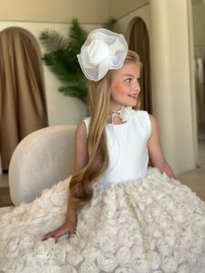 שמלות לילדות ושושבינות