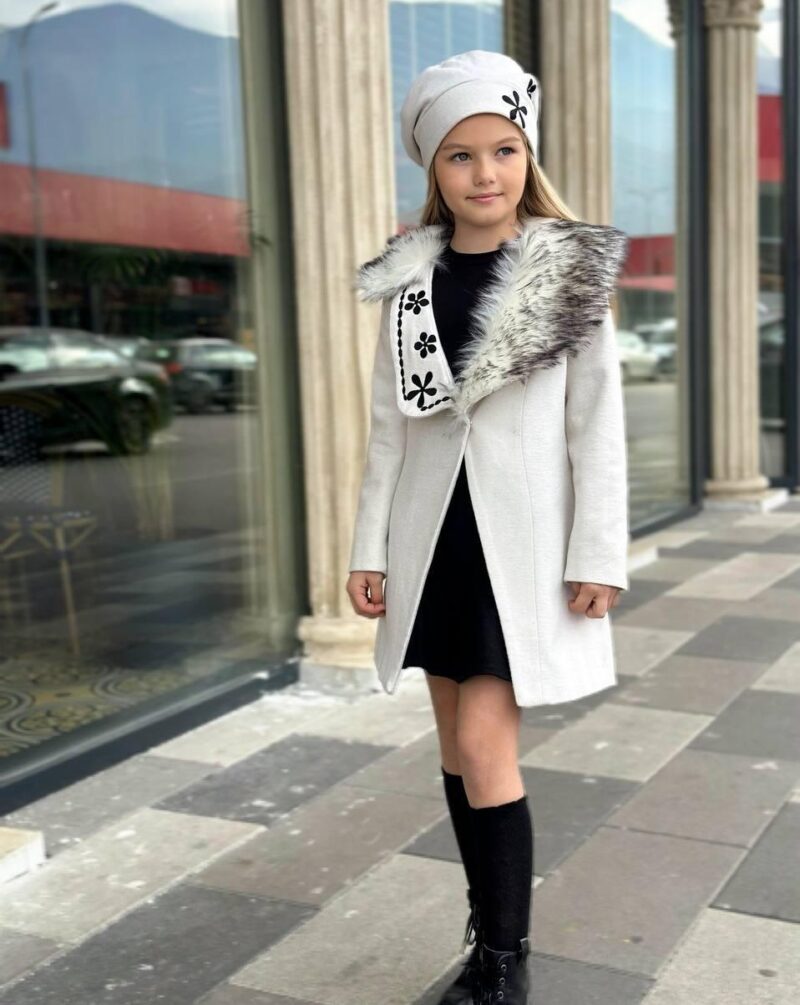 שמלת שושבינה לילדות