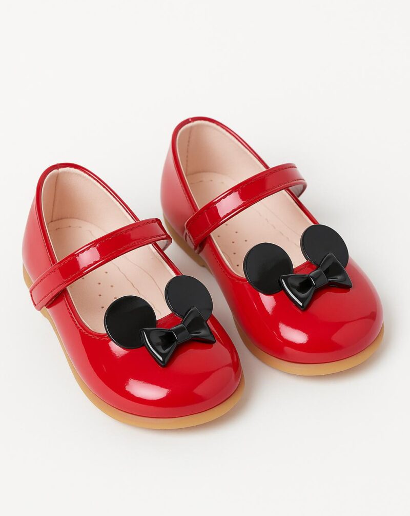 נעליים לילדות לאירועים