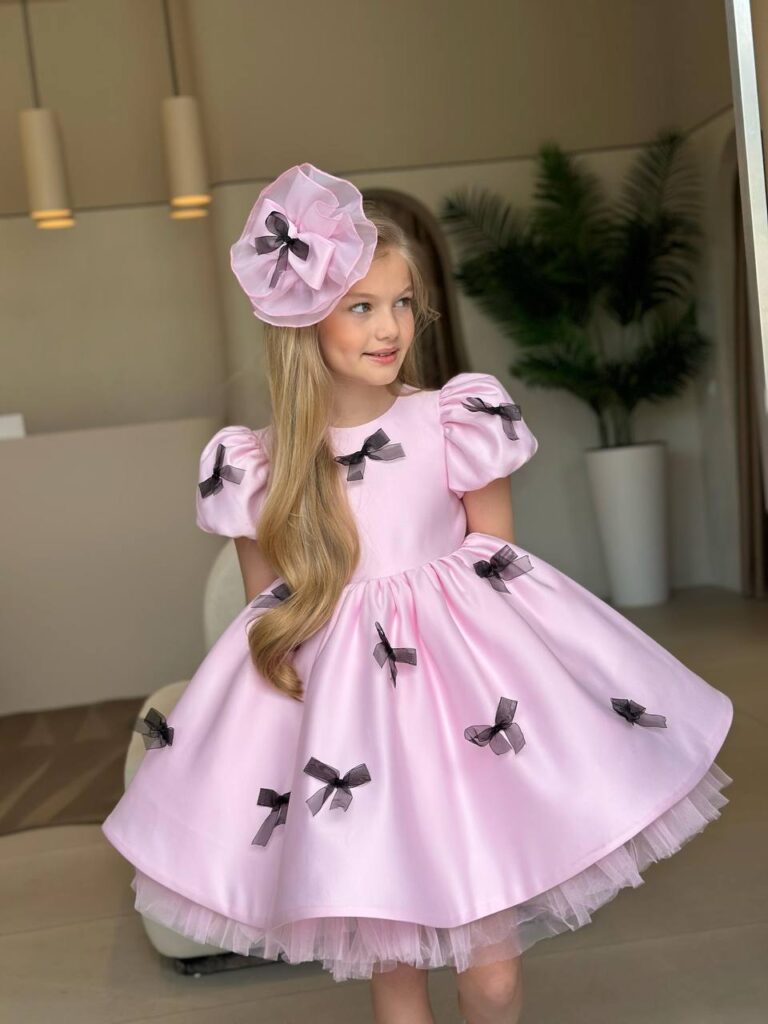 שמלת שמלות לילדות לאירועים ושושבינות – קולקציית 2025 שמגדירה מחדש יופי, צניעות ואלגנטיות מבית Verdah | מבד – עיצוב יוקרתי ואופנה צנועה | Verdah elegant modest fashion שמלה שמלות ילדות ושושבינות לאירועים