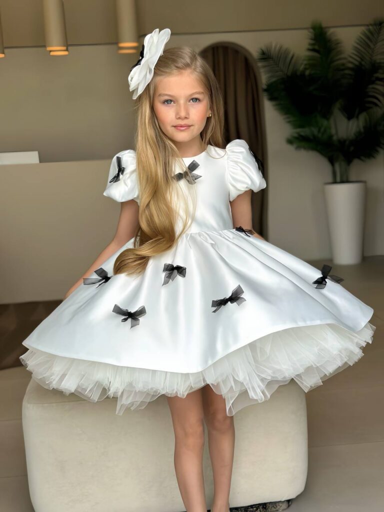 שמלת שמלות לילדות לאירועים ושושבינות – קולקציית 2025 שמגדירה מחדש יופי, צניעות ואלגנטיות מבית Verdah | מבד – עיצוב יוקרתי ואופנה צנועה | Verdah elegant modest fashion שמלה שמלות ילדות ושושבינו לאירועים