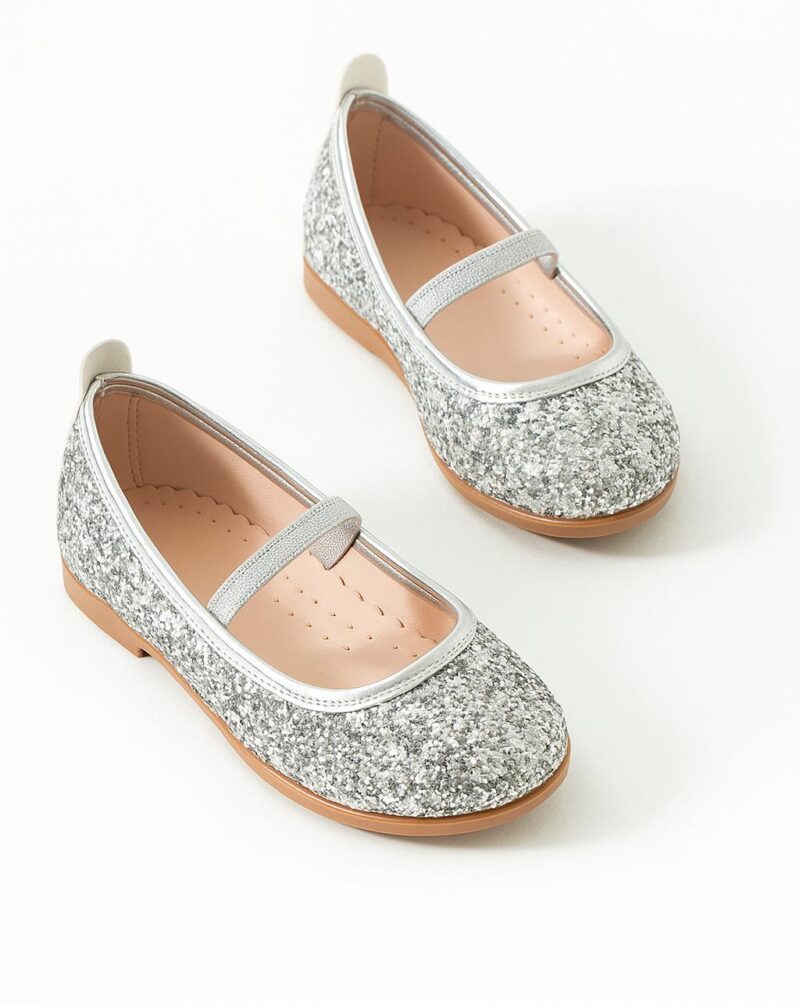 נעליים לילדות ולאירועים