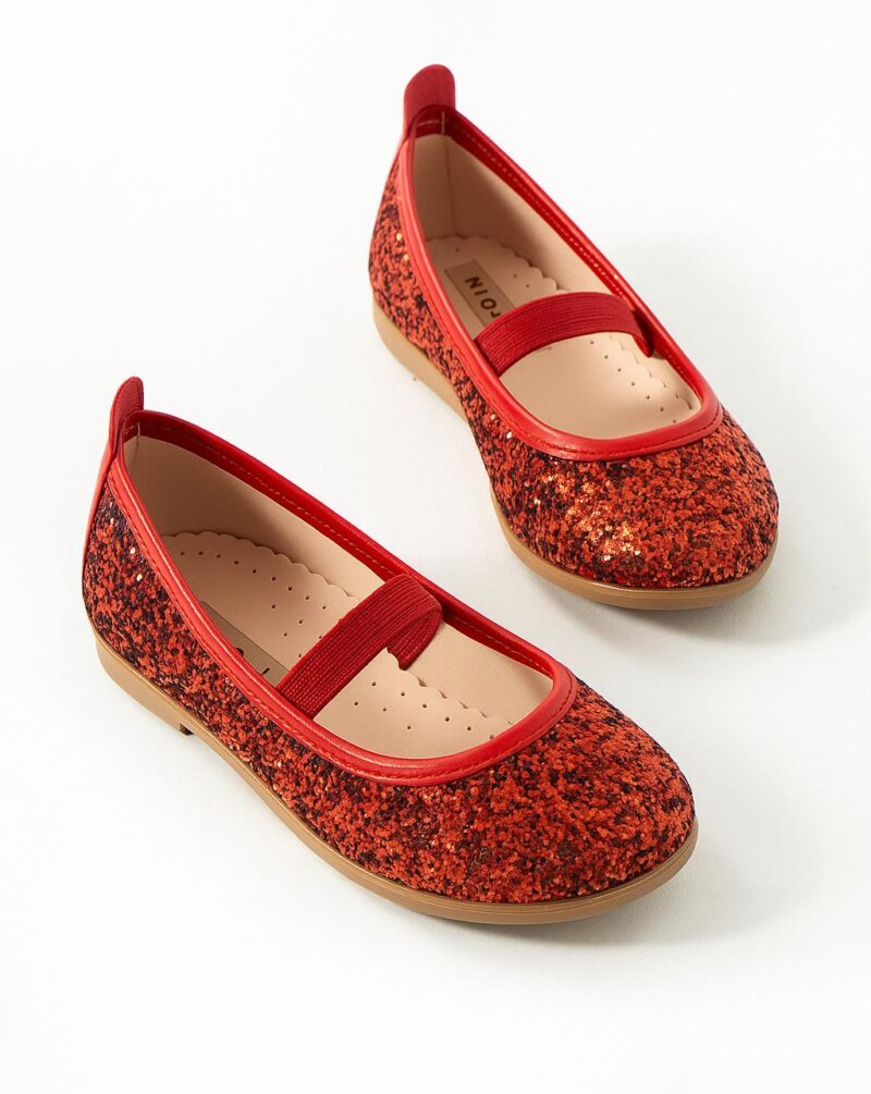 נעליים לילדות ולאירועים