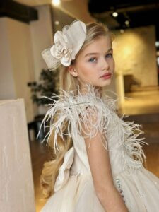 שמלות לילדות ושושבינות