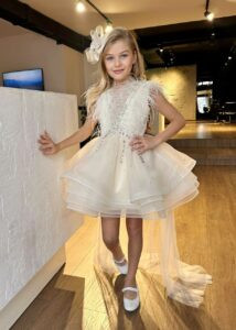 שמלת שמלות קסומות לאירועים לילדות ושושבינות שמלות ילדות לחתונה ולבת מצוה מבית Verdah | מבד – עיצוב יוקרתי ואופנה צנועה | Verdah elegant modest fashion שמלה שמלות לילדות ושושבינות