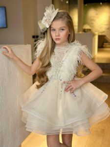 שמלות לילדות ושושבינות